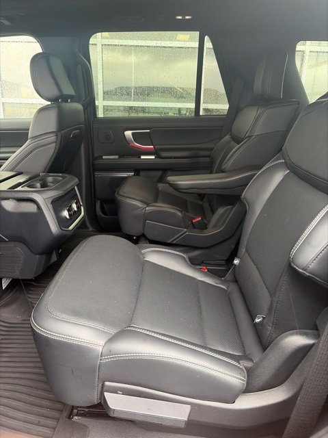 Used 2025 Agate Black Metallic Ford Platinum image 16
