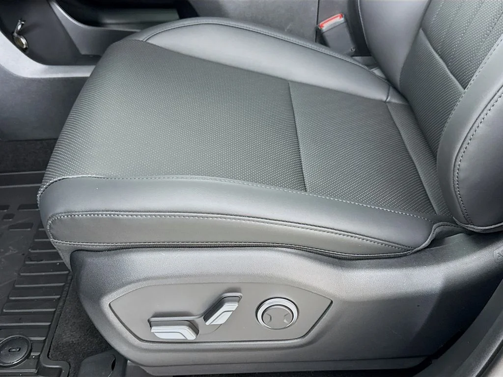 New 2026 Hampton Gray Hyundai SEL image 18