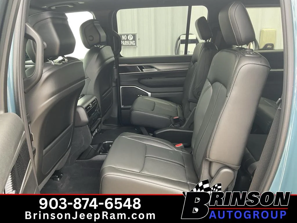 New 2026 Steel Blue Exterior Paint Jeep Upland image 9