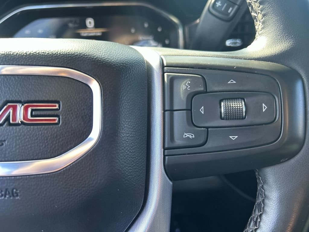 Used 2024 White GMC Elevation image 25