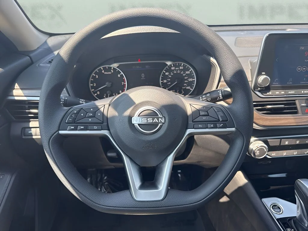Used 2024 Black Nissan 2.5 SV image 13