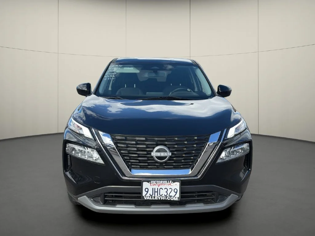 Used 2023 Black Nissan SV image 2
