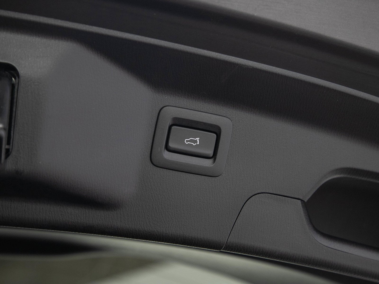 Used 2019 Machine Gray Metallic Mazda Signature image 11