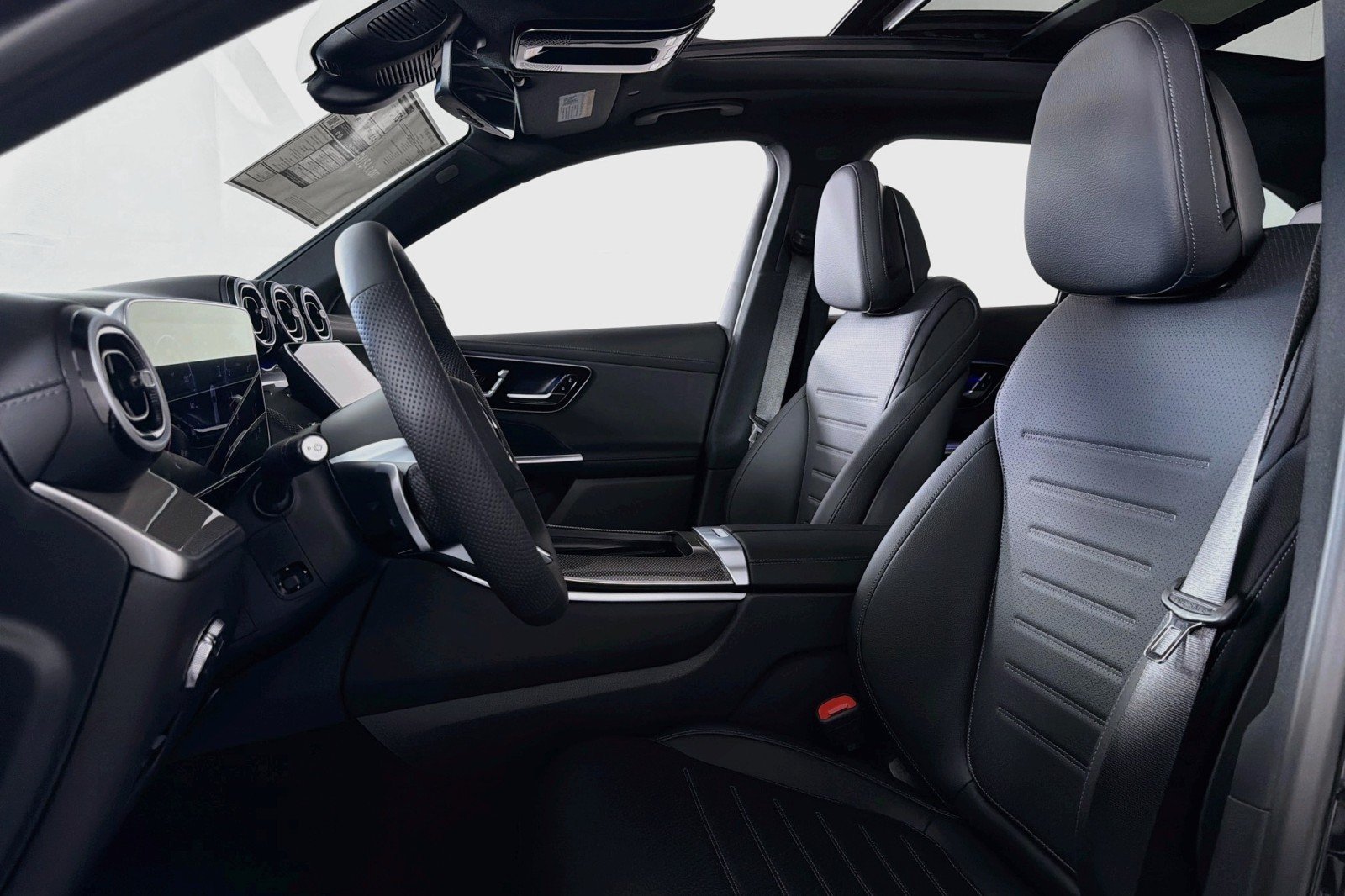 New 2026 Graphite Grey Metallic Mercedes-Benz GLC 300 SUV image 16