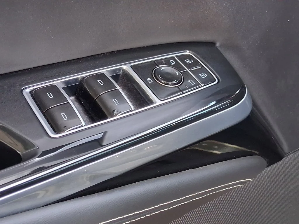 Used 2026 Black Raven Cadillac Platinum Sport image 19