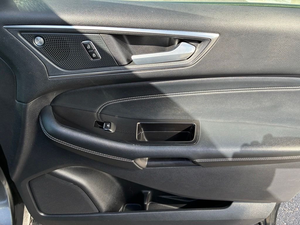Used 2020 Gray Ford Titanium image 29