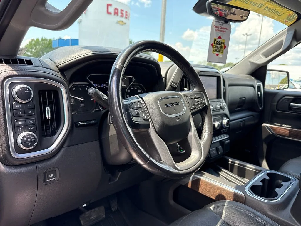 Used 2021 Red GMC Denali image 13