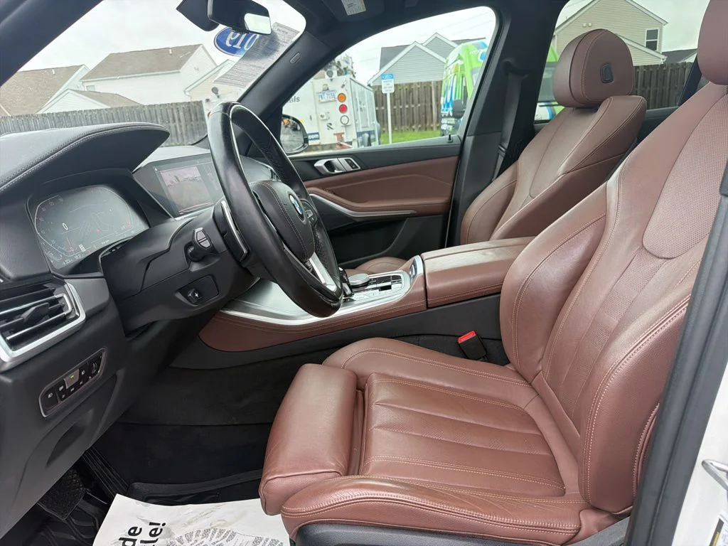 Certified Used 2019 Mineral White Metallic BMW xDrive40i image 23