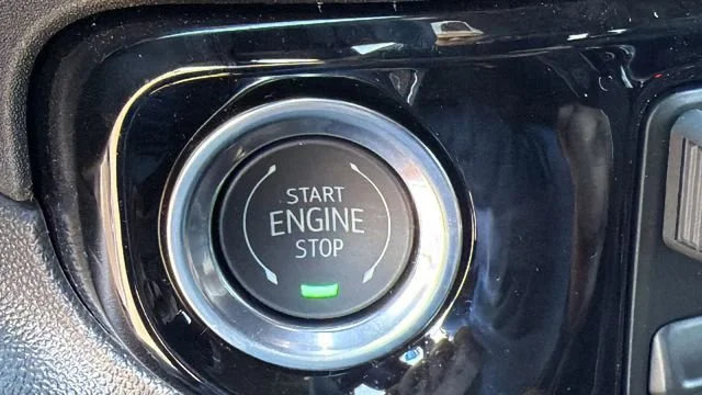 New 2026 Onyx Black GMC Elevation image 17