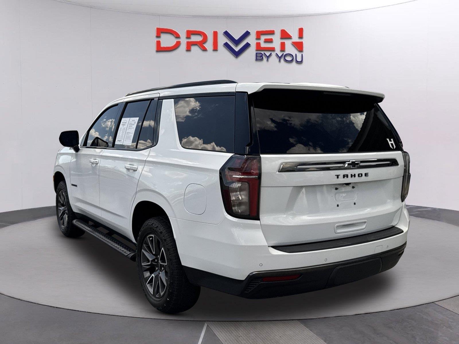 Used 2021 SUMMIT WHITE Chevrolet Z71 image 6