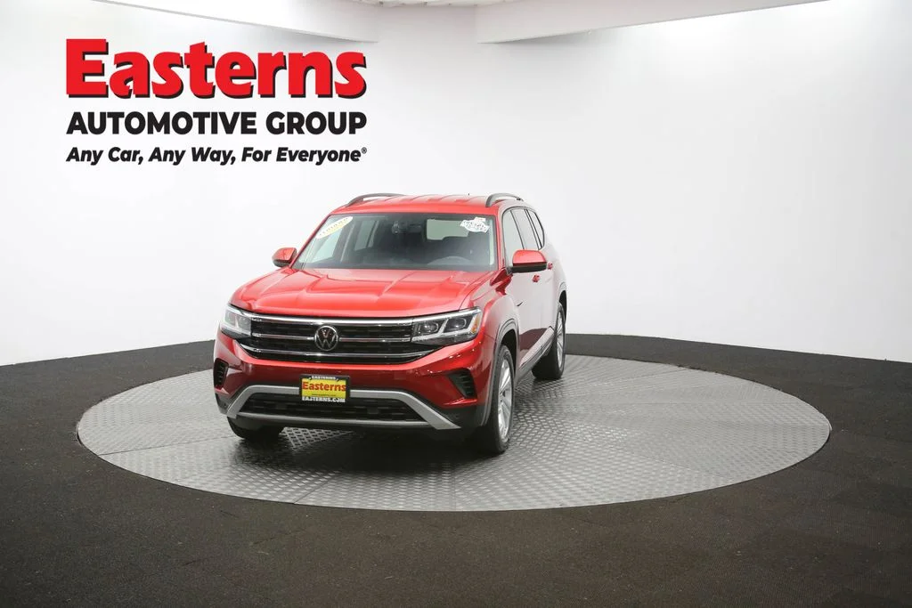 Used 2022 Red Volkswagen 3.6L V6 SE w/Technology image 49