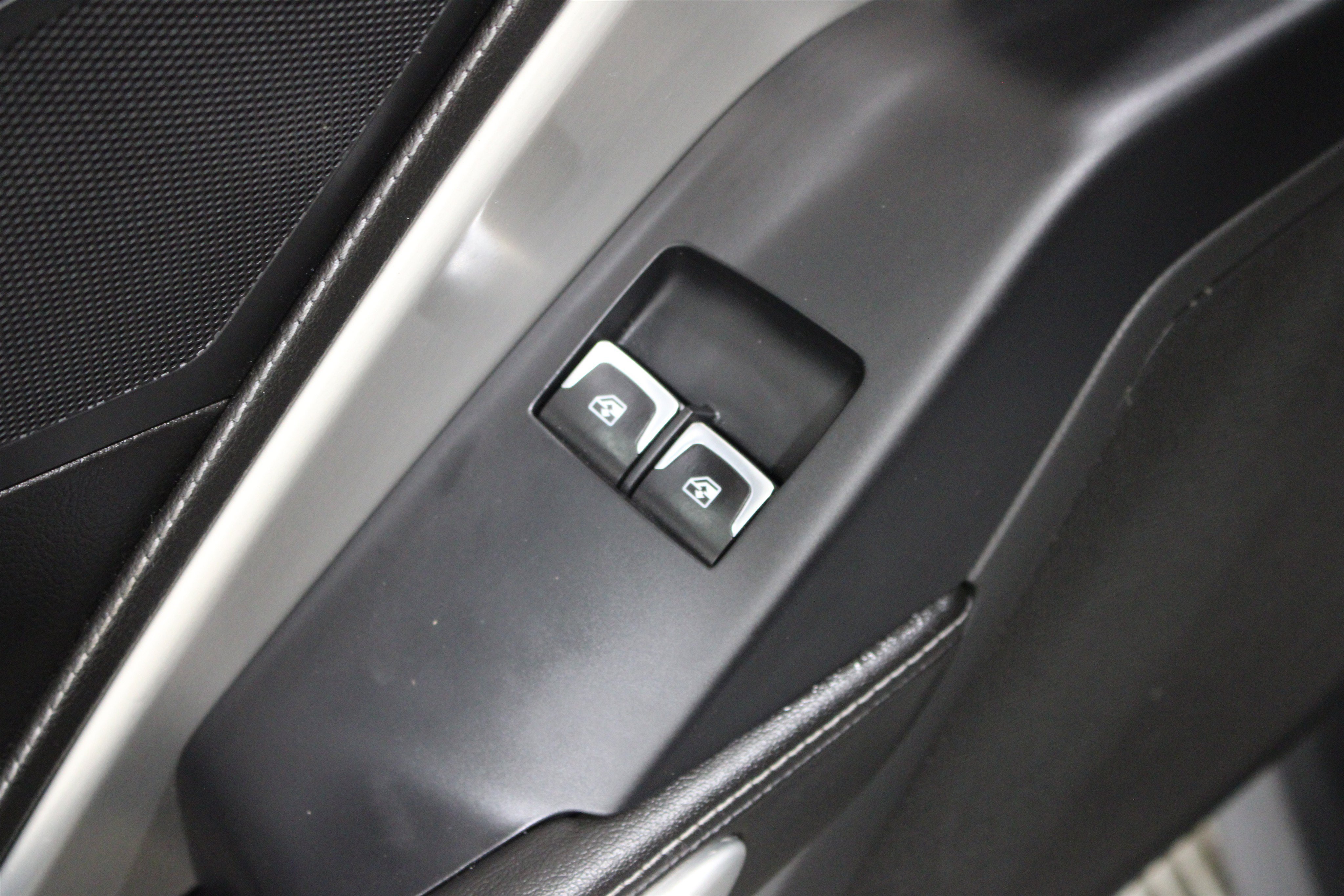 Used 2014 Cyber Gray Metallic Chevrolet Z51 2LT image 5