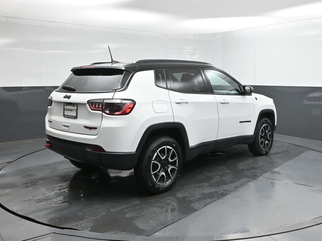 Used 2024 White Jeep Trailhawk image 8