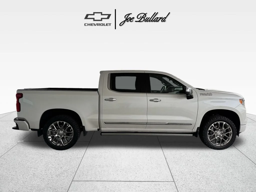 Used 2025 Beige Chevrolet High Country image 7