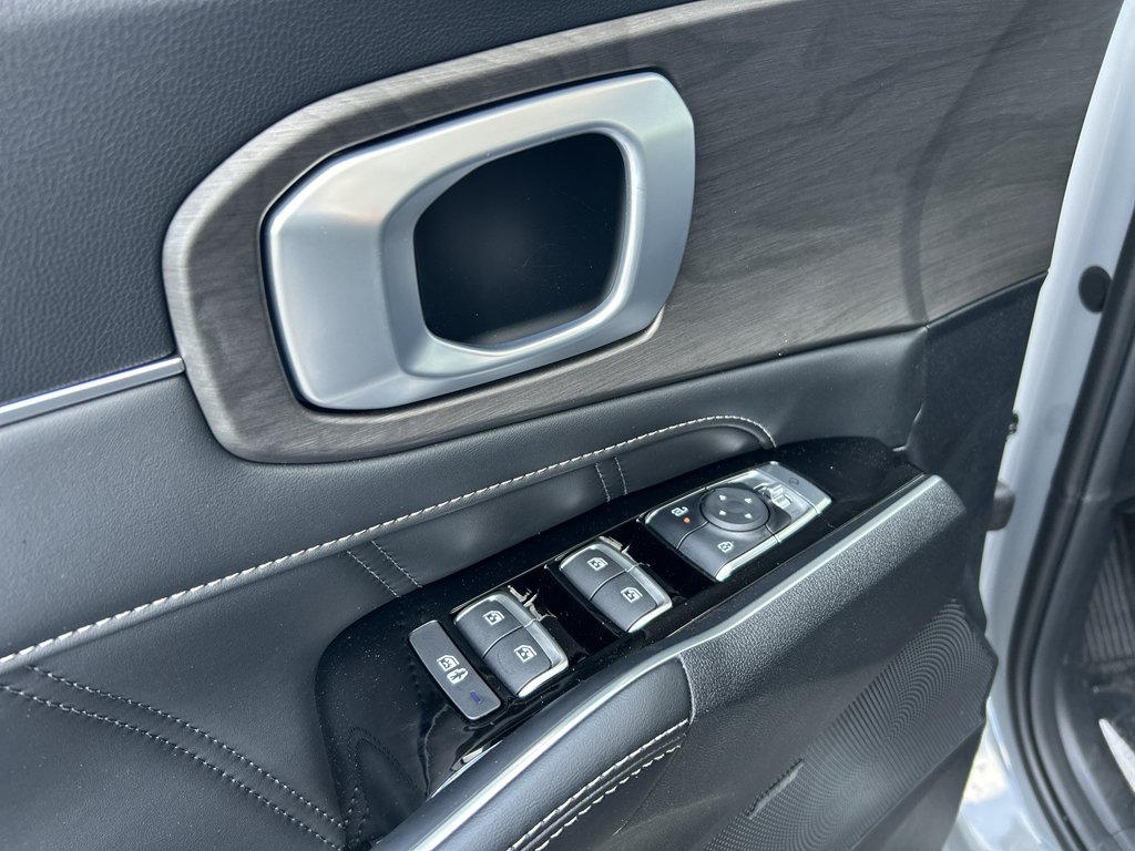 New 2026 Wolf Gray Kia X-Line SX AWD image 17