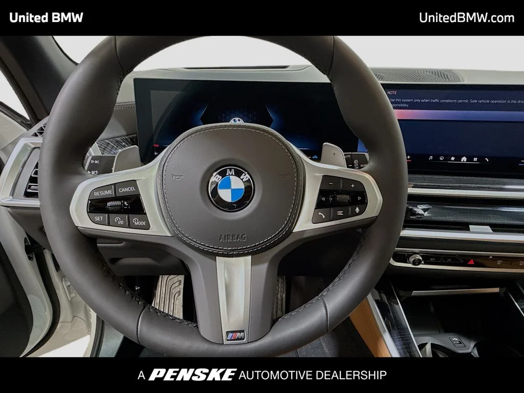 New 2026 Alpine White BMW sDrive40i image 6