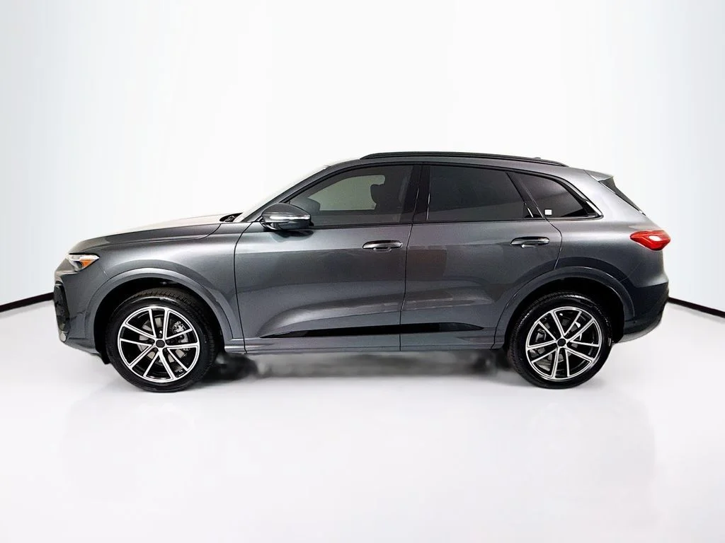 New 2026  Audi Premium Plus image 8