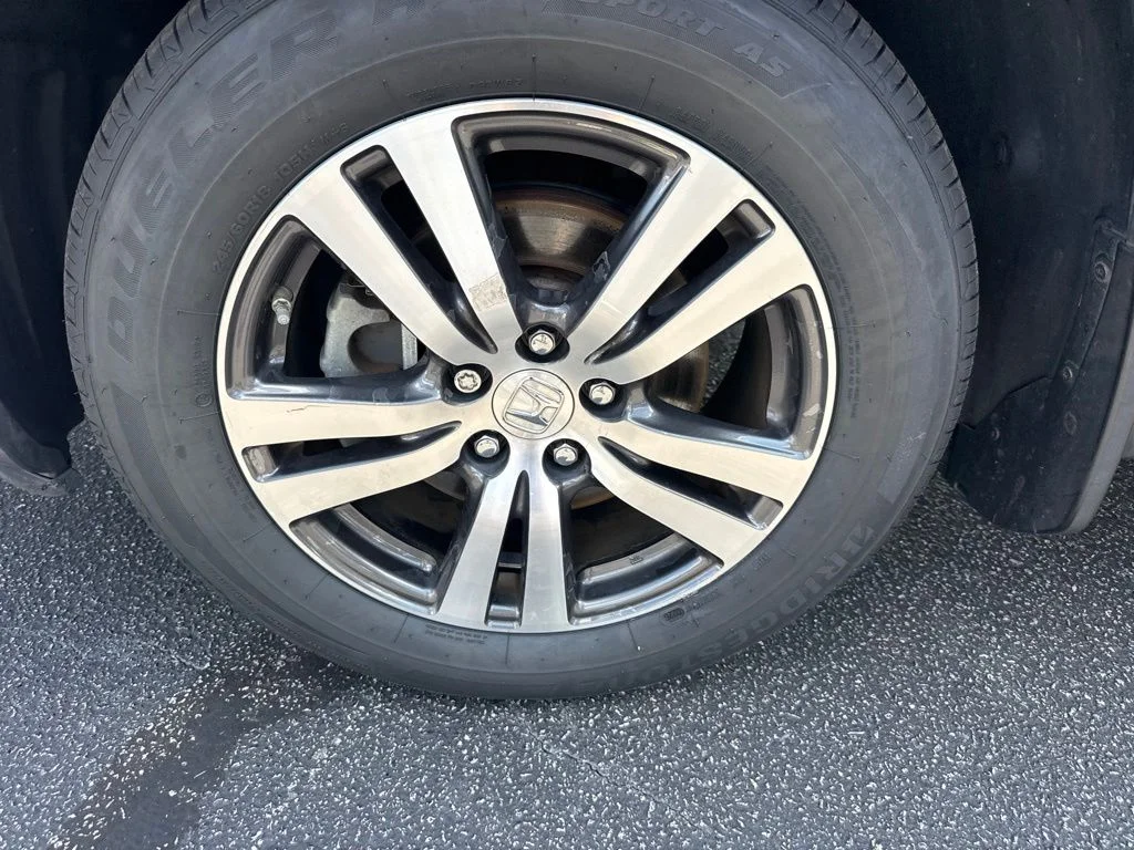 2017 Honda Pilot EX-L - Photo 10