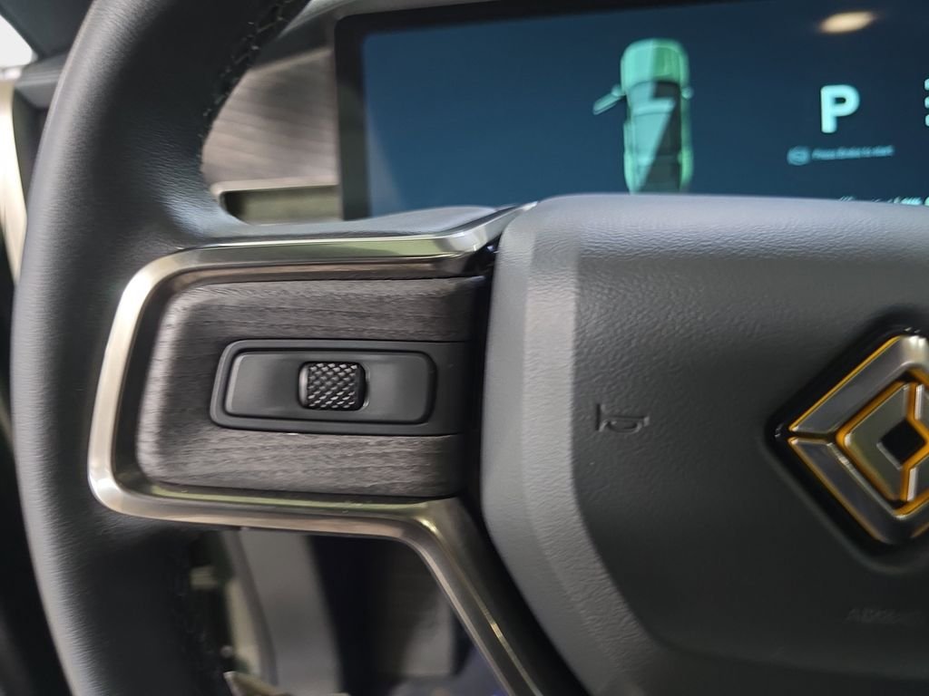 Used 2026  Rivian  image 20