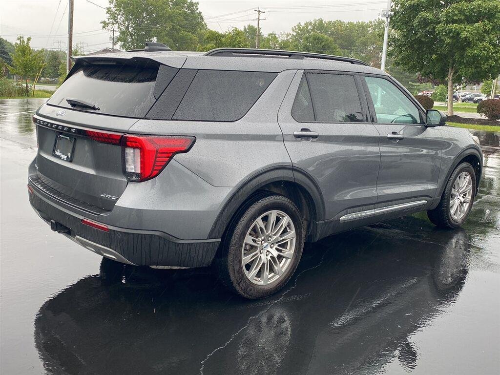 Used 2025 Carbonized Gray Ford Active image 11