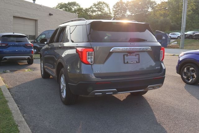 Used 2023 Gray Metallic Ford XLT image 5