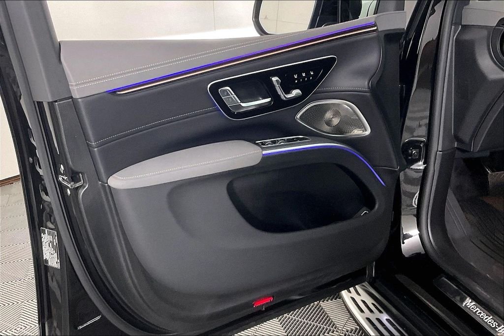 Certified Used 2023 Black Mercedes-Benz 450 image 12