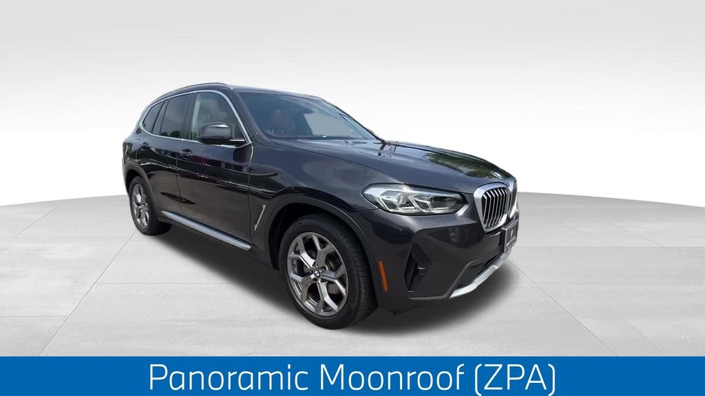 Used 2024 Gray BMW xDrive30i image 8
