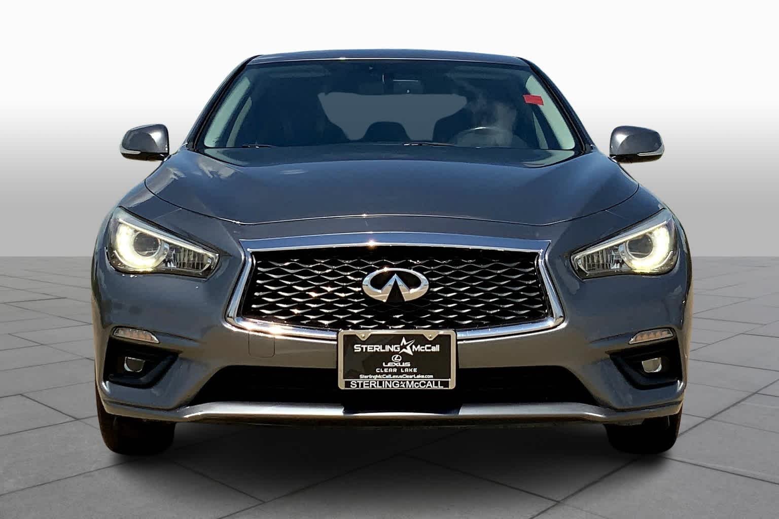 Used 2018 Graphite Shadow INFINITI 2.0t PURE image 4