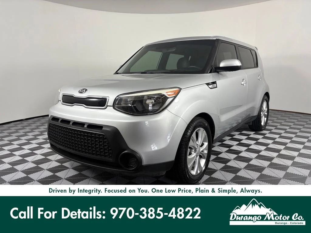 Used 2015 Silver Kia Plus image 1