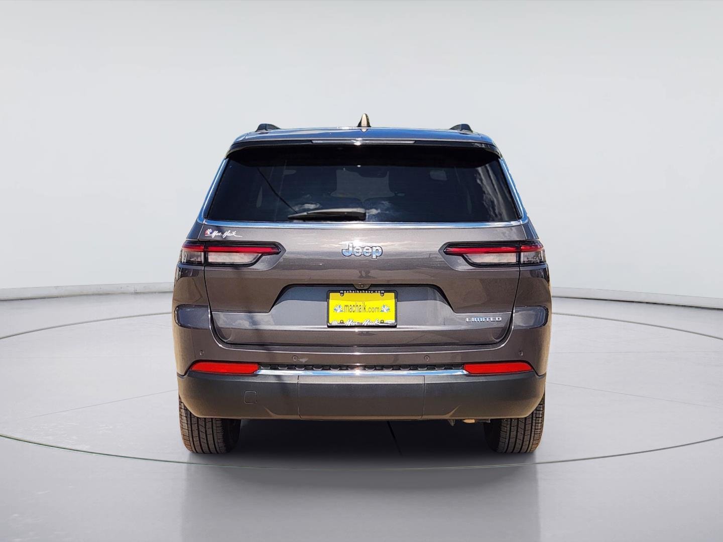 2023 Jeep Grand Cherokee L photo 6 of 33
