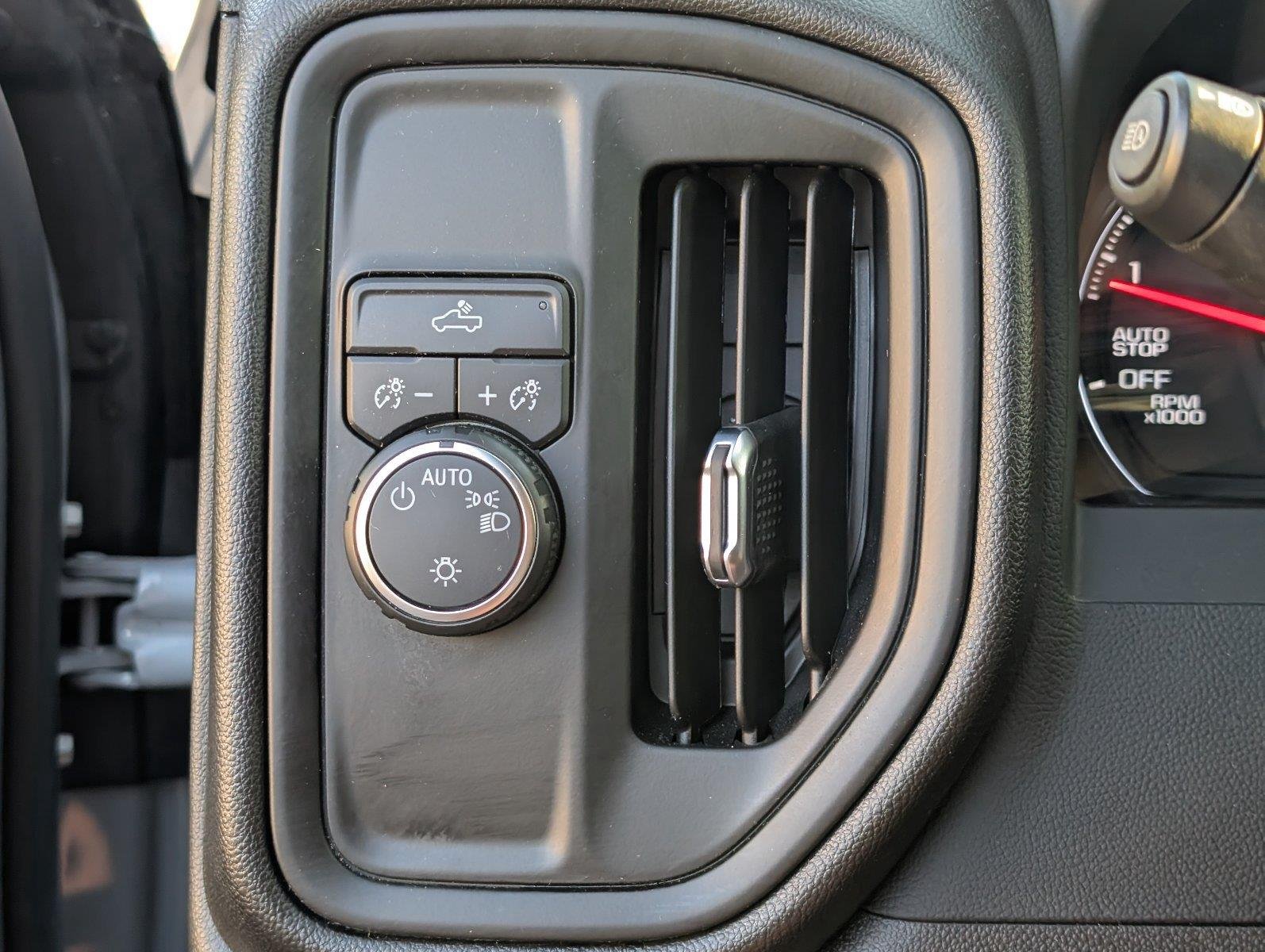 Used 2024 Slate Gray Metallic Chevrolet Custom image 27