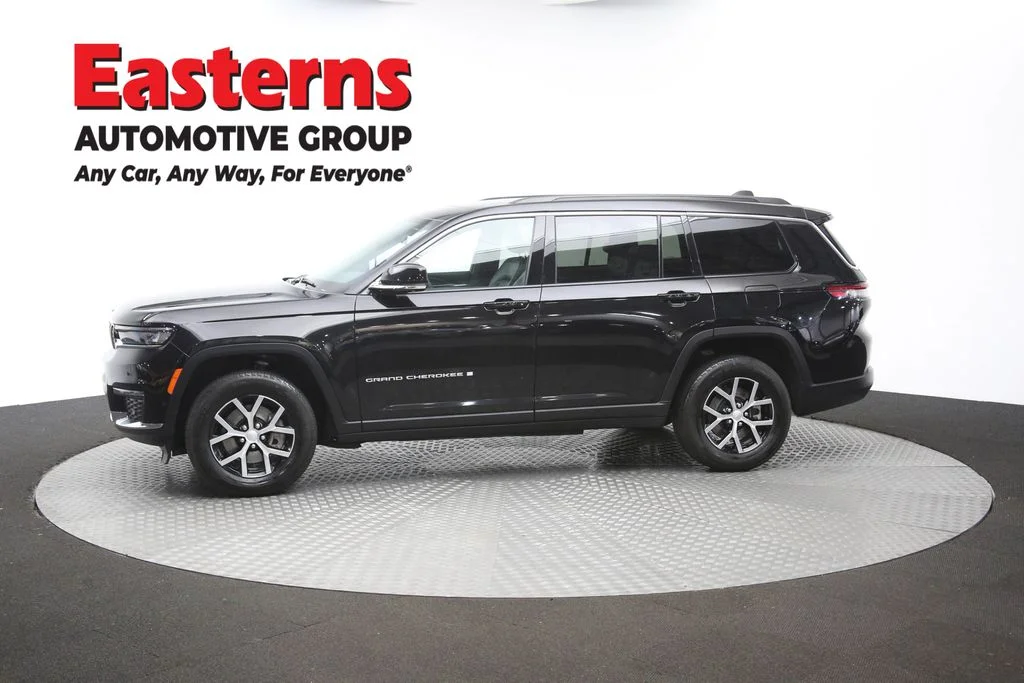 Used 2024 Black Jeep Limited image 61