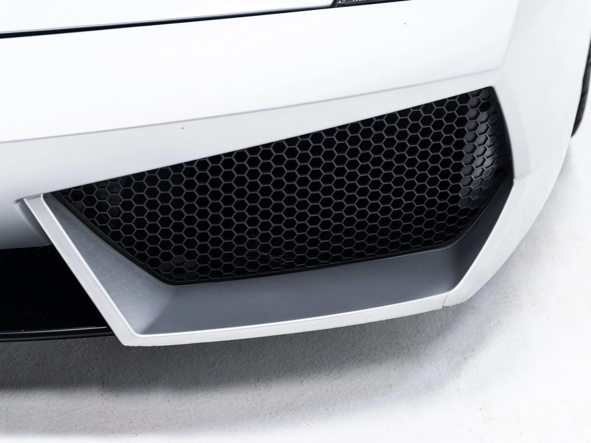 Used 2011 Grigio Thalasso Metallic Lamborghini LP560-4 image 21