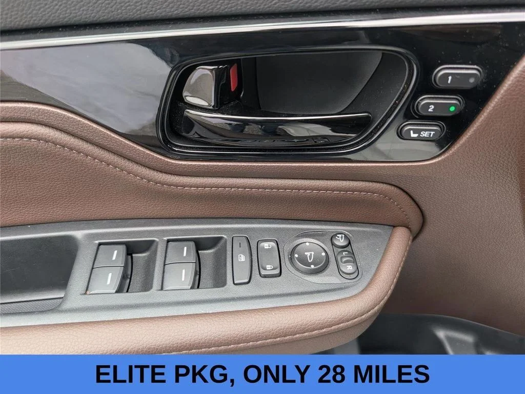 Used 2025 White Honda Elite image 21