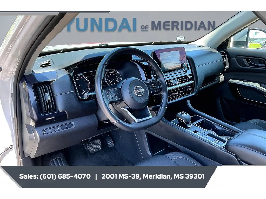 Used 2024 Brilliant Silver Metallic Nissan SV image 12