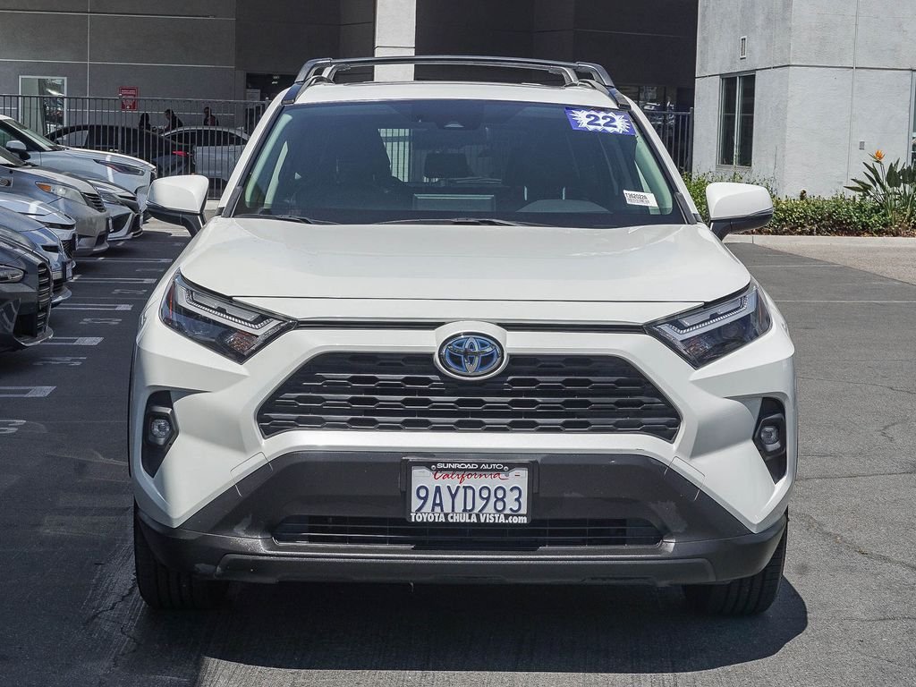 Used 2022 White Toyota XLE Premium image 2