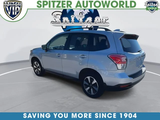 Used 2018 Silver Subaru 2.5i Premium image 7