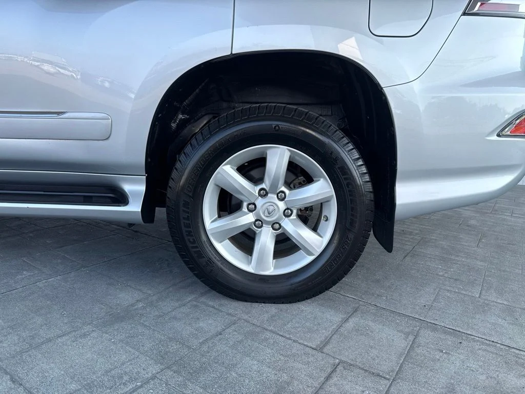 Used 2019 Silver Lexus 460 image 16