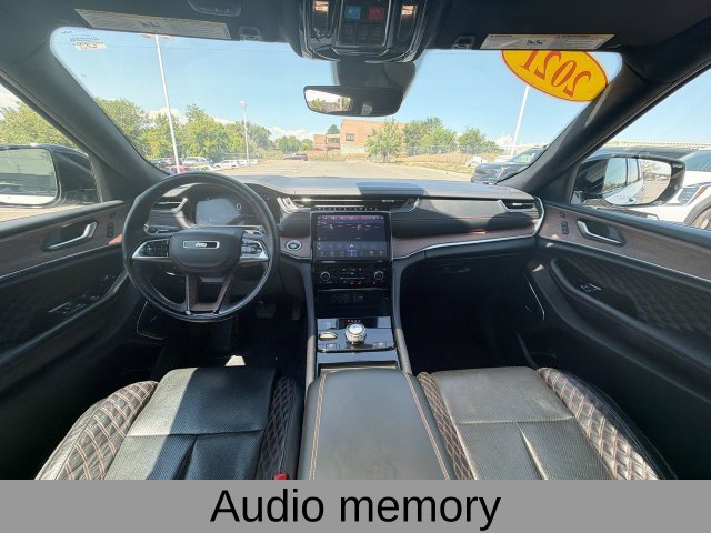 Used 2021 Silver Jeep Summit image 12