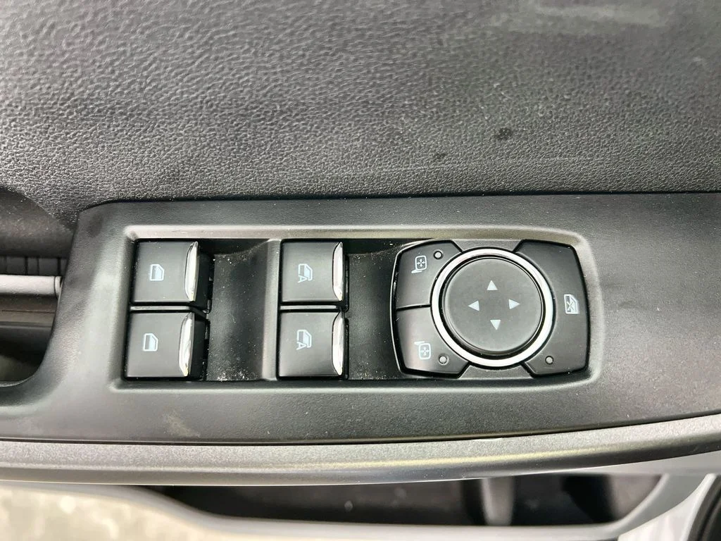 Used 2025 White Ford XLT image 15