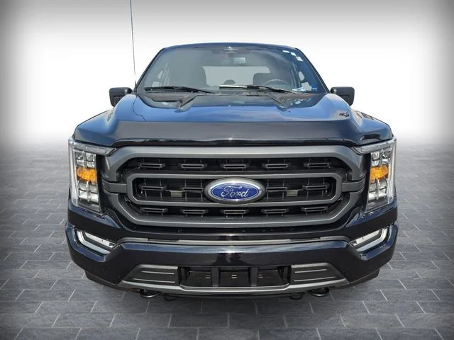 Used 2023 Black Ford XLT image 2