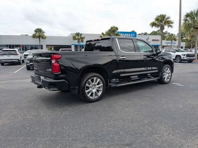 Used 2024 Black Chevrolet High Country image 3
