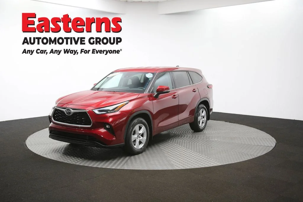 Used 2022 Red Toyota LE image 55