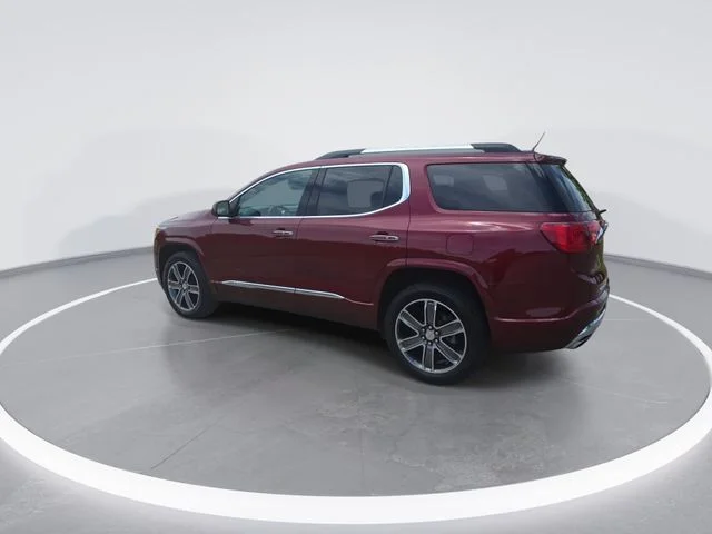 Used 2018 Red GMC Denali image 5