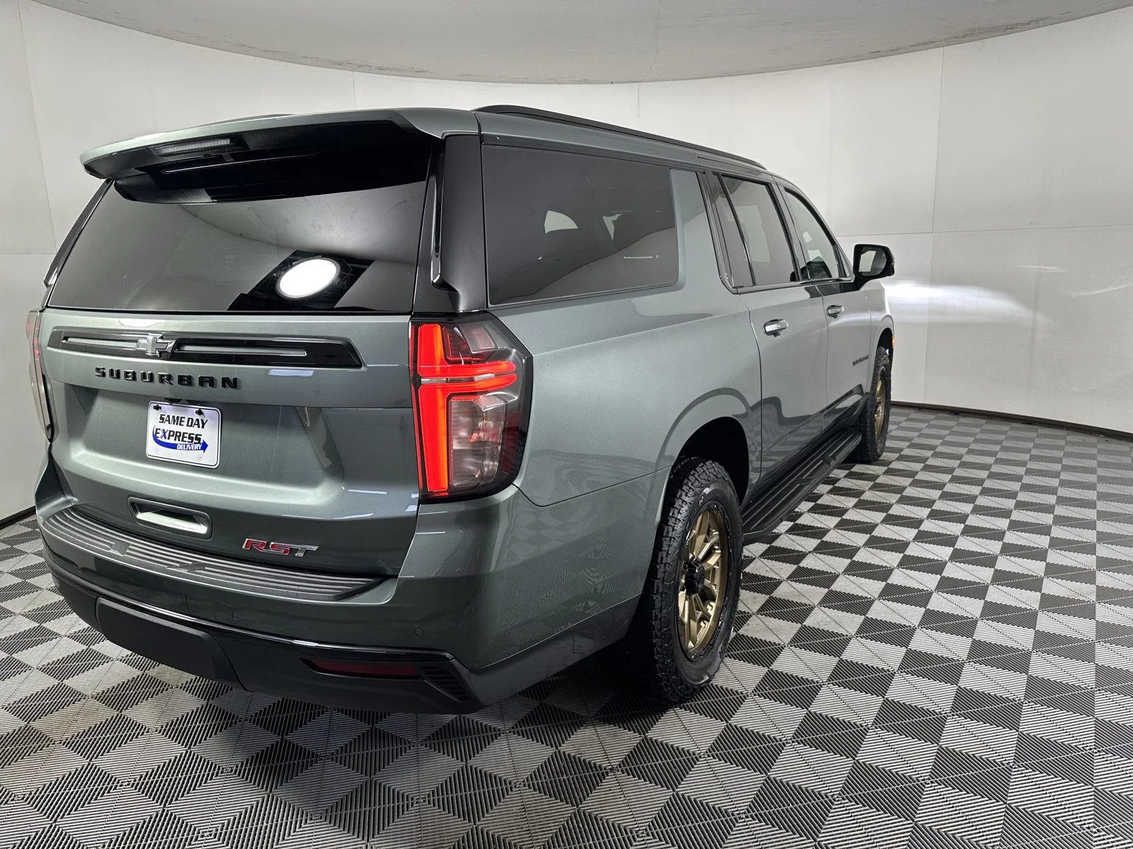 Used 2024 Silver Sage Metallic Chevrolet RST image 27