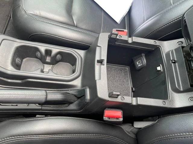 Used 2023 Black Jeep Altitude image 14