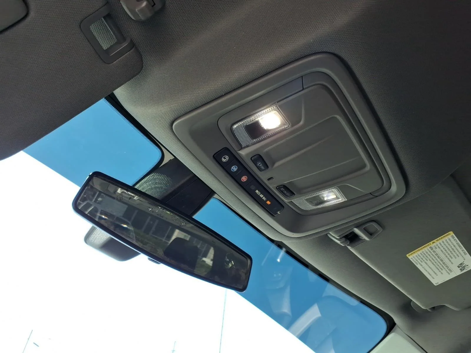 Used 2021 Summit White GMC Elevation image 10