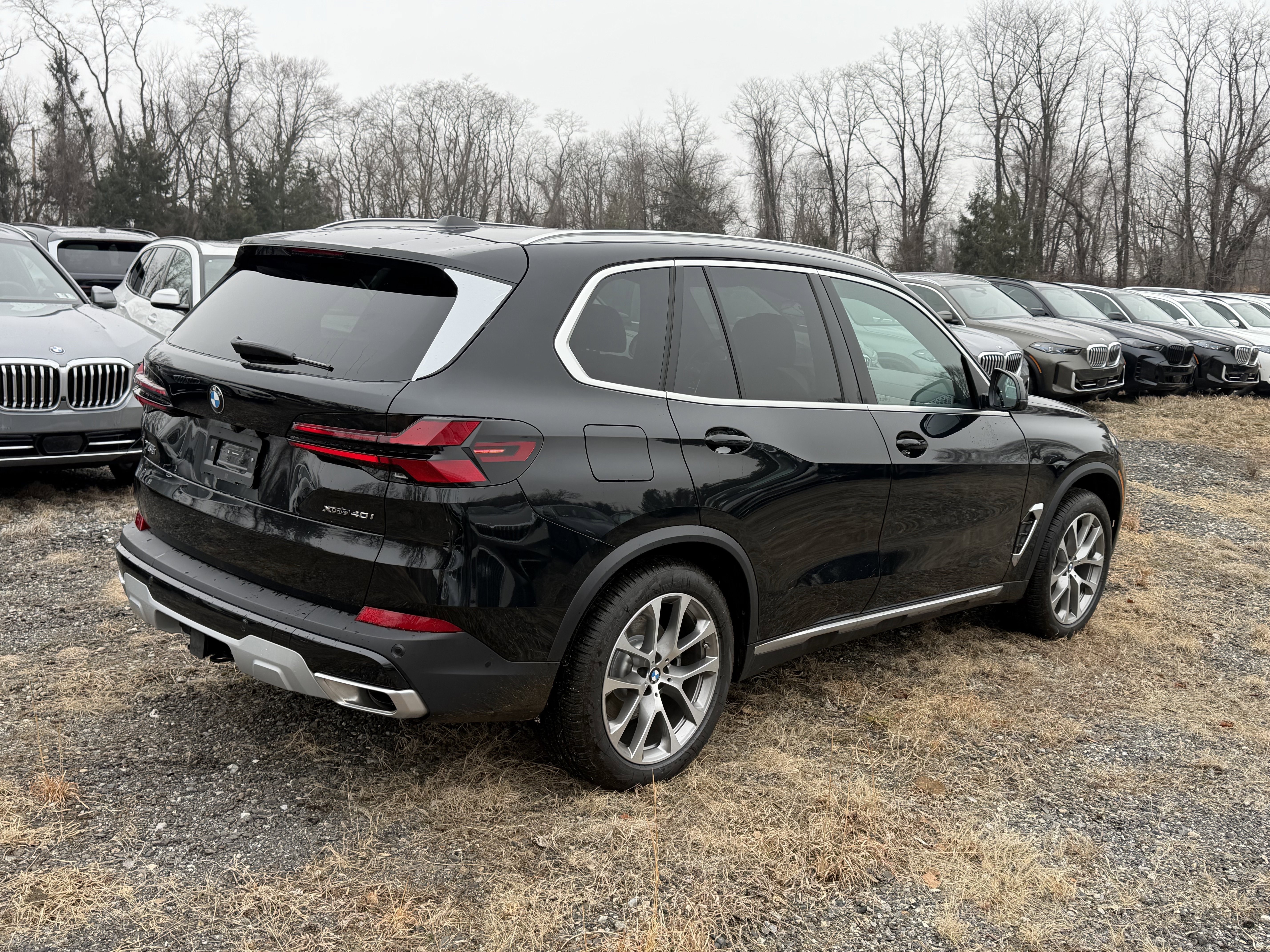 Used 2026 Black Sapphire Metallic BMW xDrive40i image 4