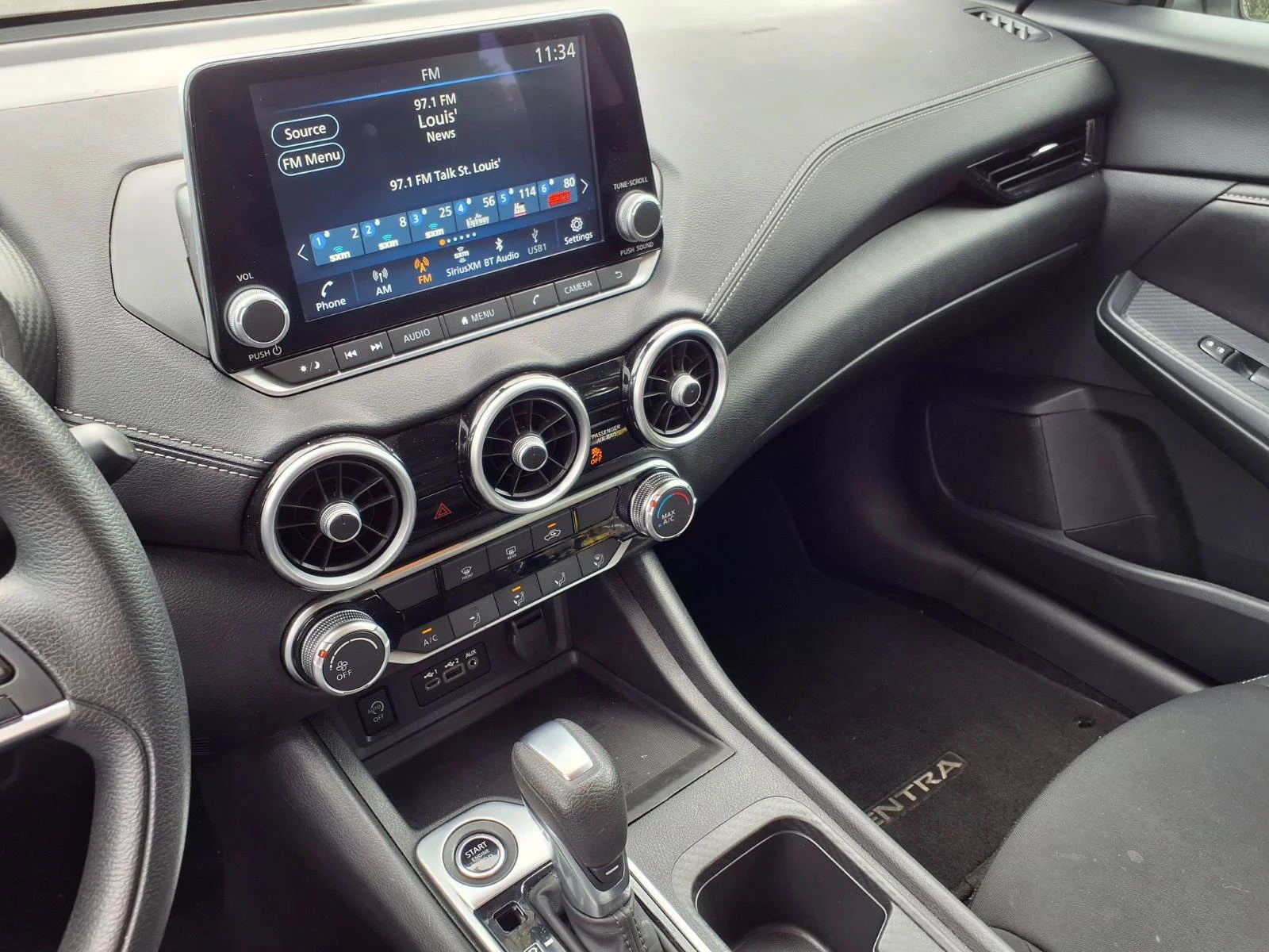 Used 2024 Aspen White Tricoat Nissan SV image 12
