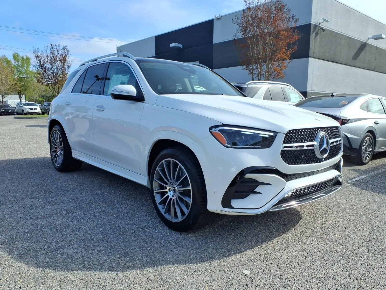 New 2026 Polar White Mercedes-Benz GLE 350 image 4